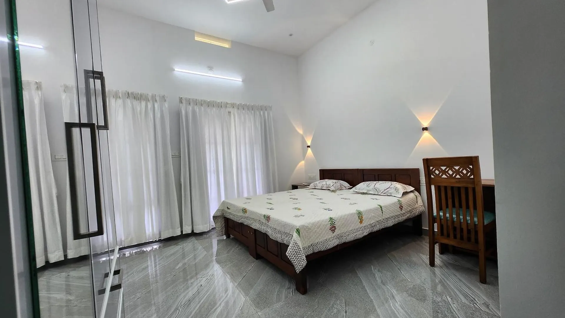 Uthuppan'S Holiday Home Munnar Homestay